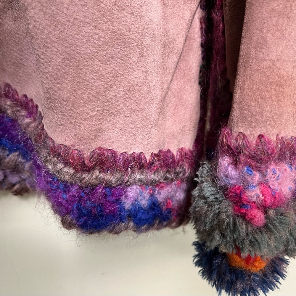 Vintage boho suede and yarn jacket by Norma - Picture 7 of 7